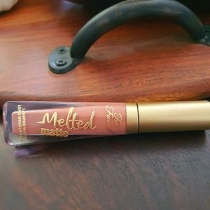 Too faced lipstick